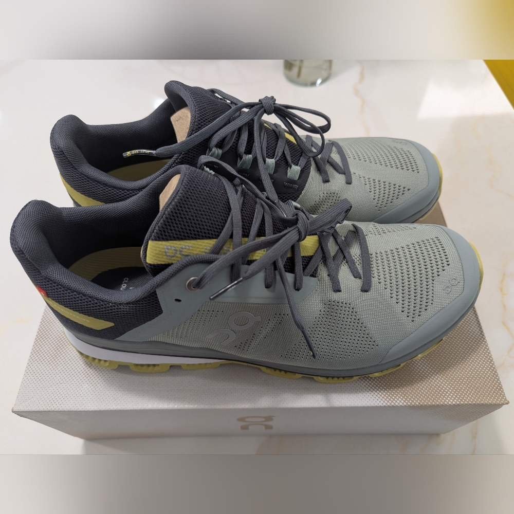 Brand New! Still In Box!! On Cloudsurfer 6 Men's Running Shoes Size 11 - Picture 2 of 5
